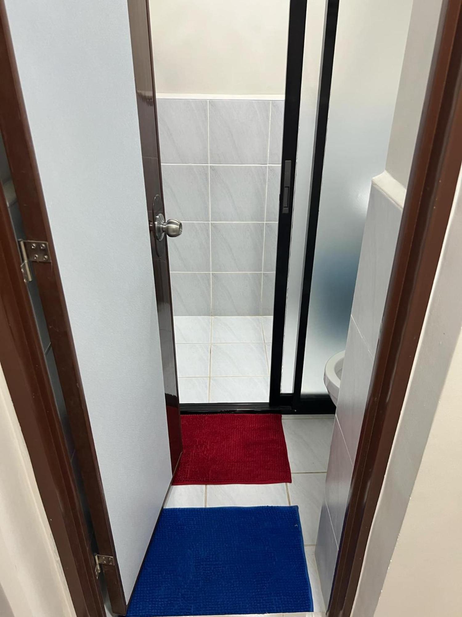 L L I Condotel Apartamento Lapu-Lapu City