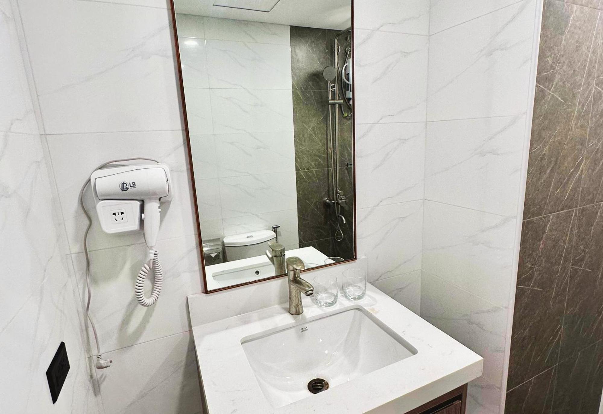 Hayat Sky Towers Hotel 3*