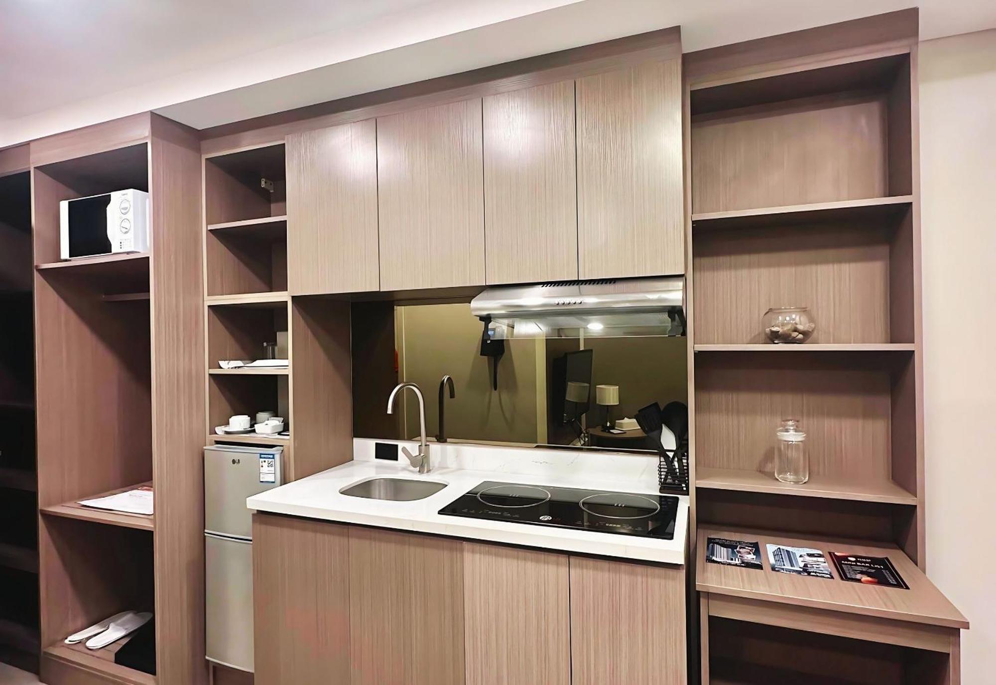 Hayat Sky Towers 3* Cebu