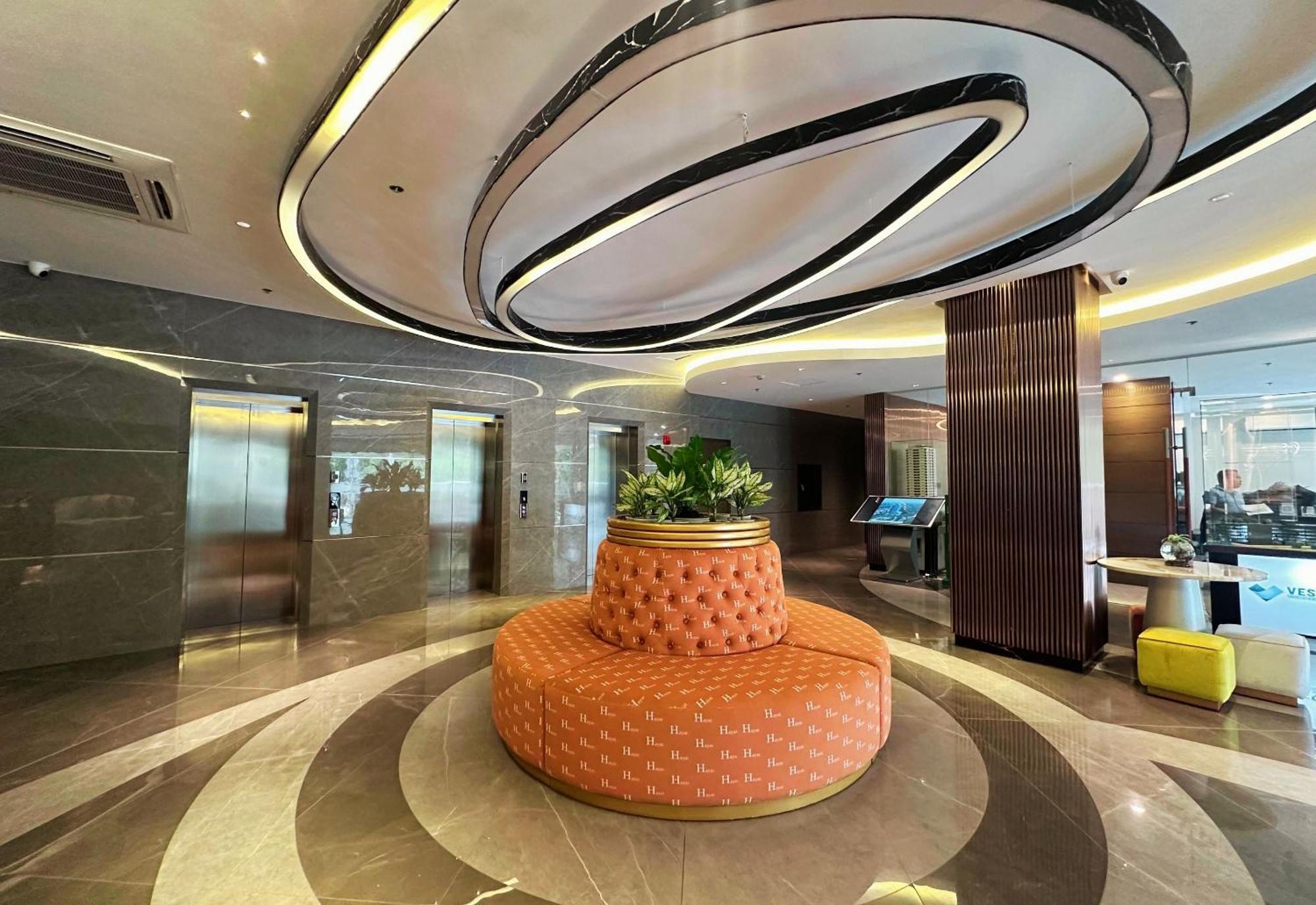 Hayat Sky Towers Hotel Cebu