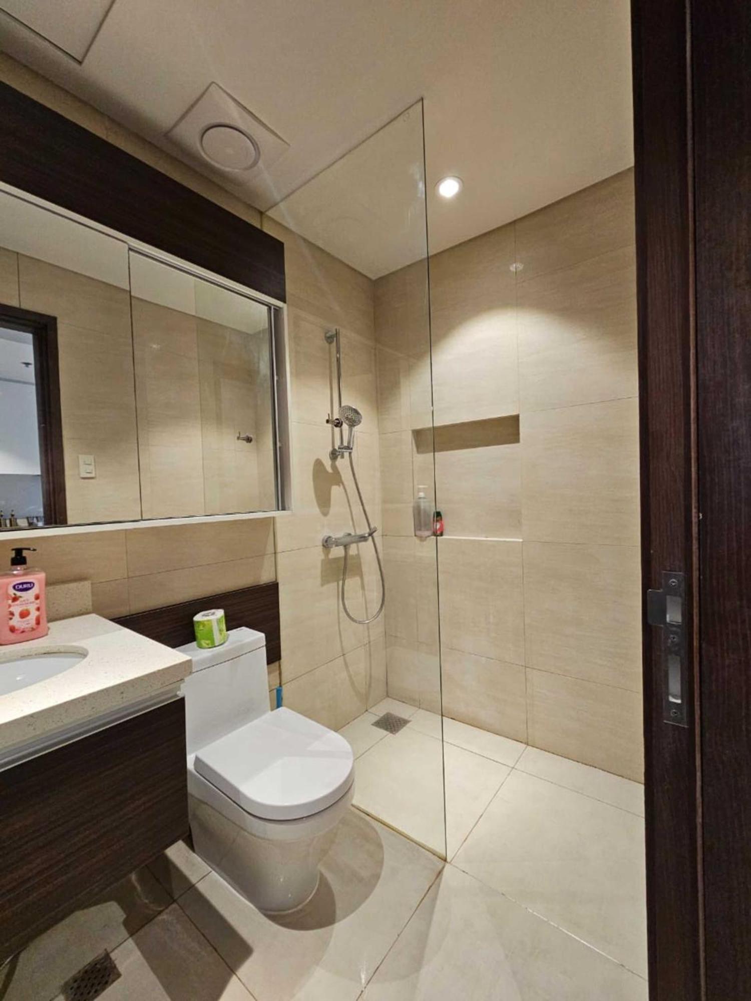 Tambuli Tower C Unit 5d Apartment