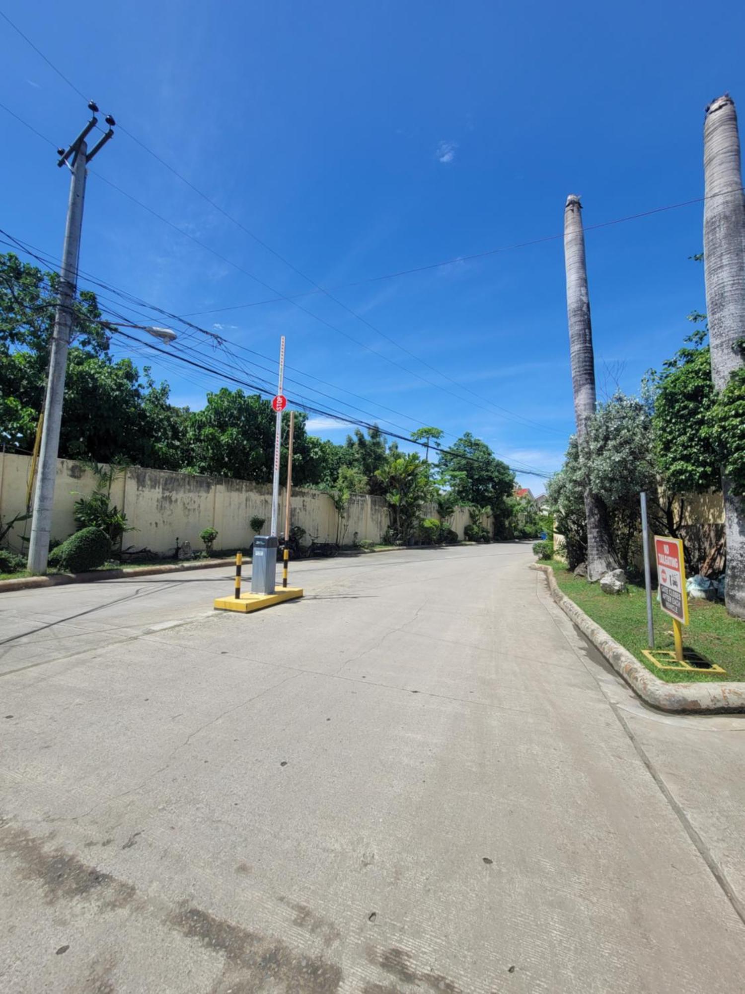 Blueming House1 Bayswater 3 Apartment Lapu-Lapu City