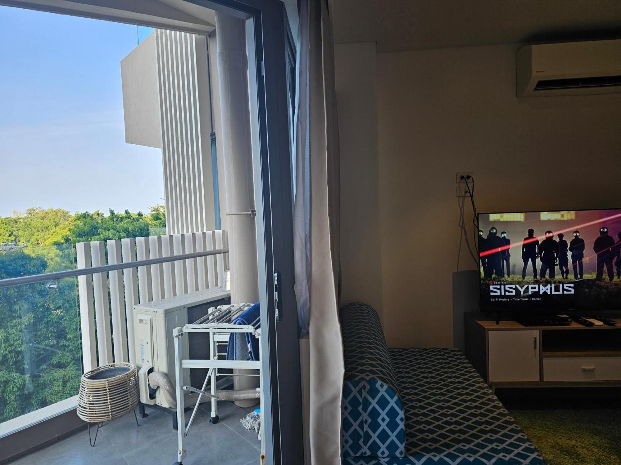 Tambuli Tower C Unit 5d Apartment
