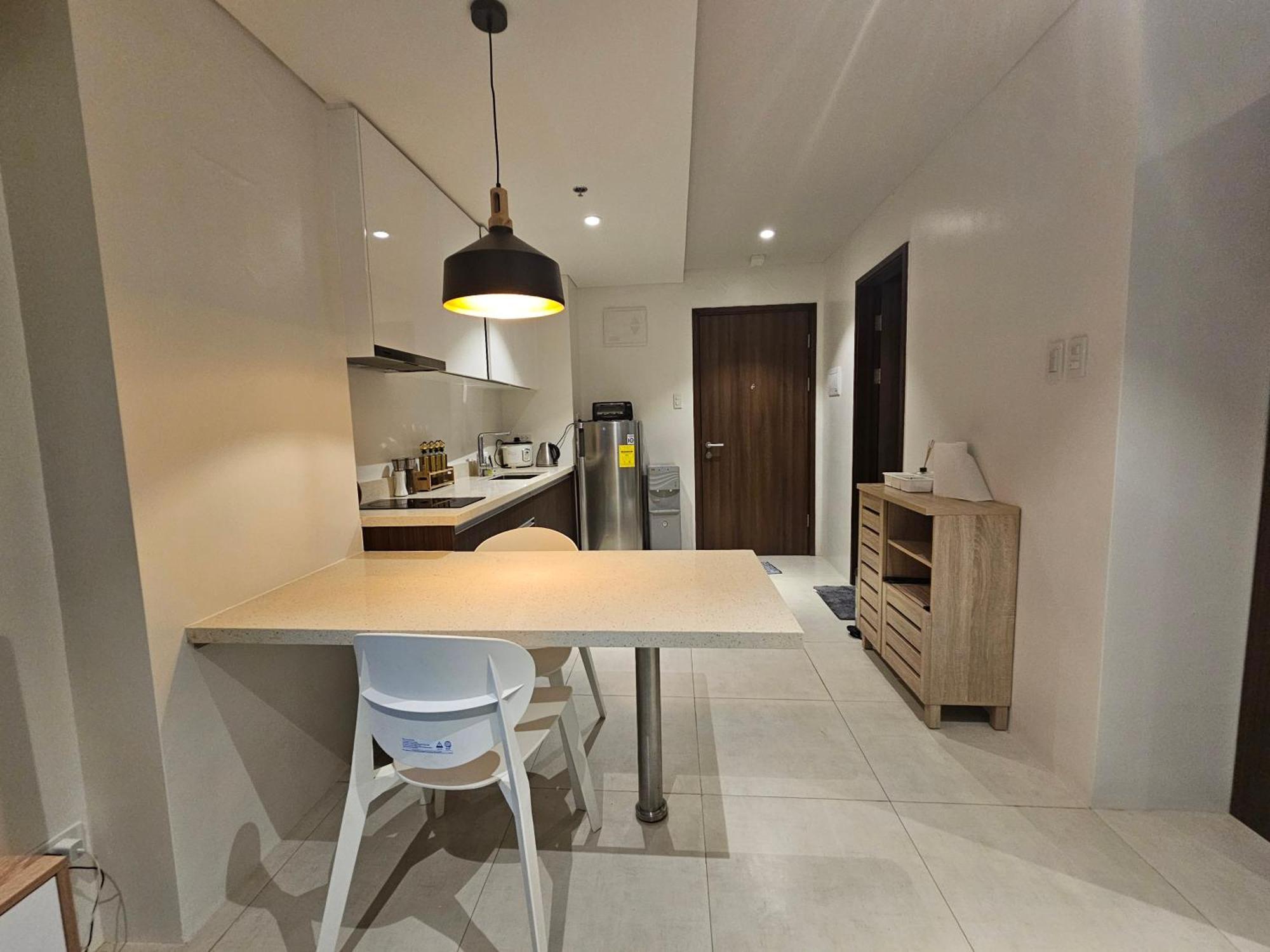 Tambuli Tower C Unit 5d Apartment Lapu-Lapu City