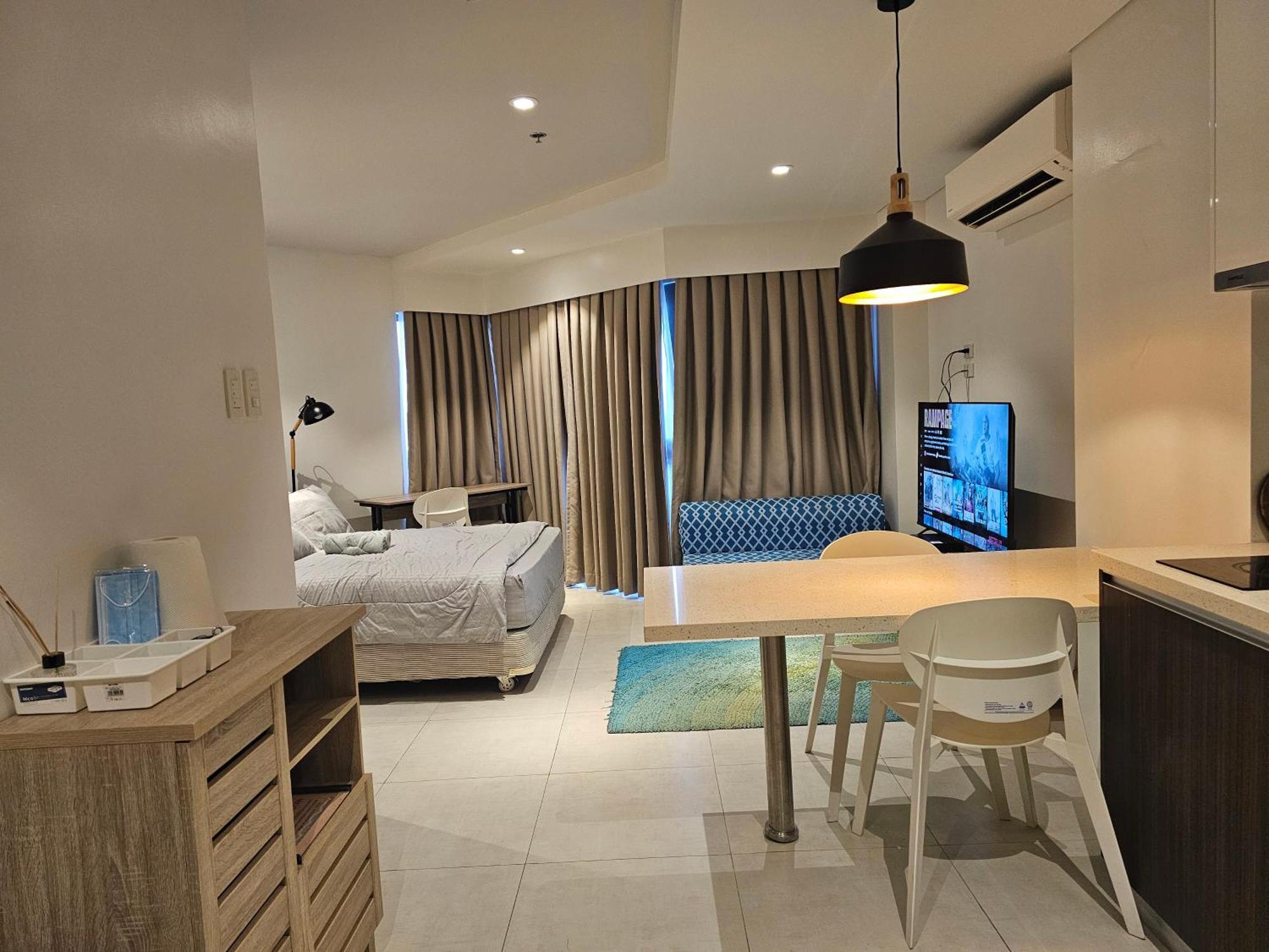 Tambuli Tower C Unit 5d *