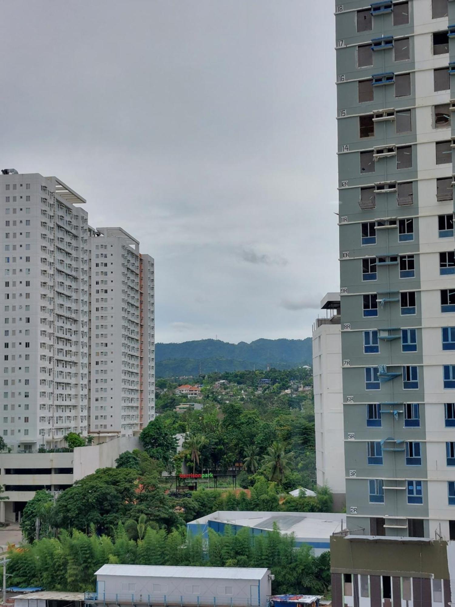Cozy & Affordable Flat In It Park Avida Towers Riala T2517 * Cebu