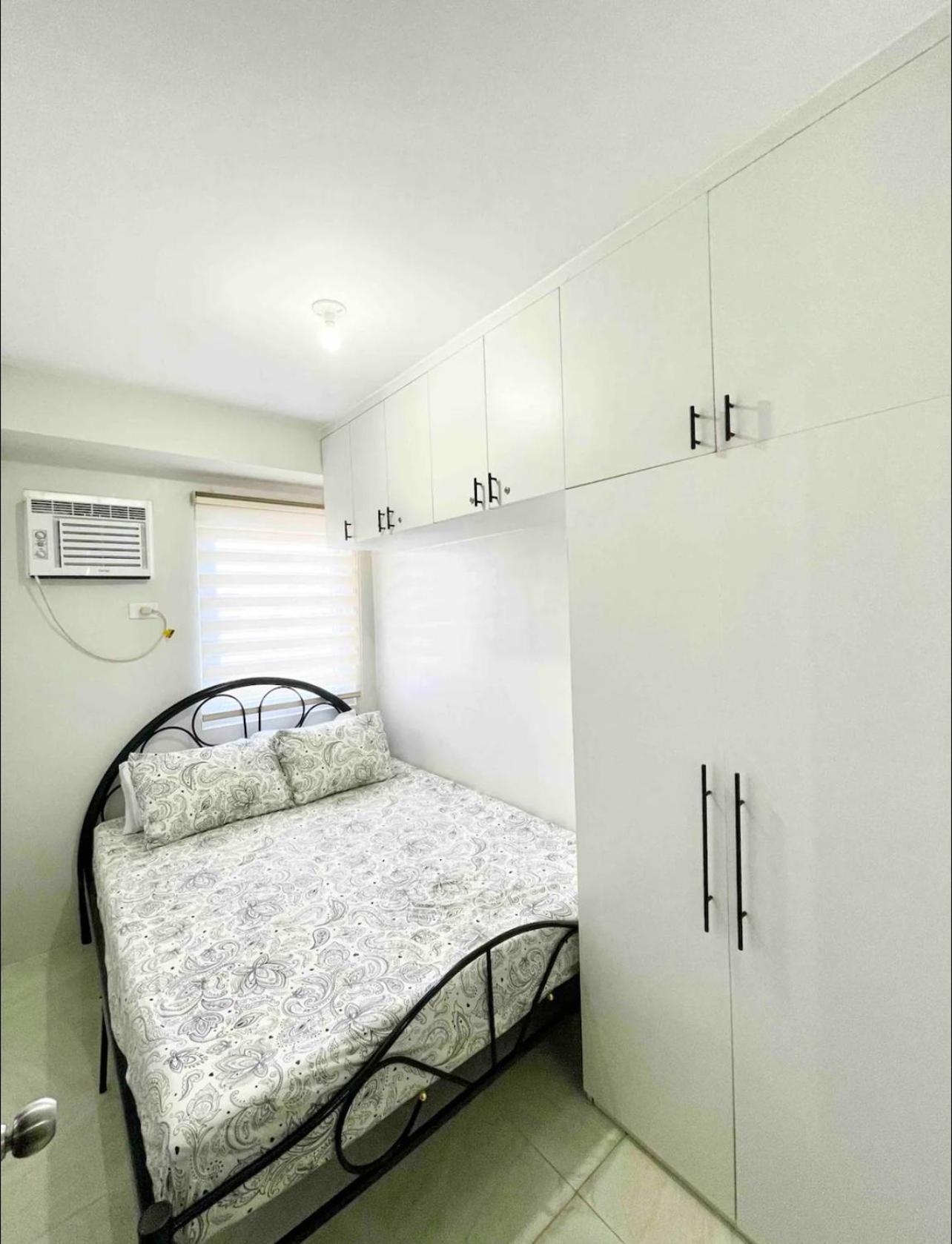 Apartment Unit In Banilad Cebu - 1 To 3 Pax Granted A 1 Bedroom Unit Of Your Choice And A Minimum Of 4 Guests For A 2 Bedroom Unit