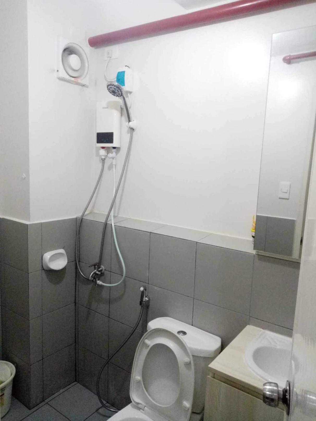 Unit In Banilad Cebu - 1 To 3 Pax Granted A 1 Bedroom Unit Of Your Choice And A Minimum Of 4 Guests For A 2 Bedroom Unit *