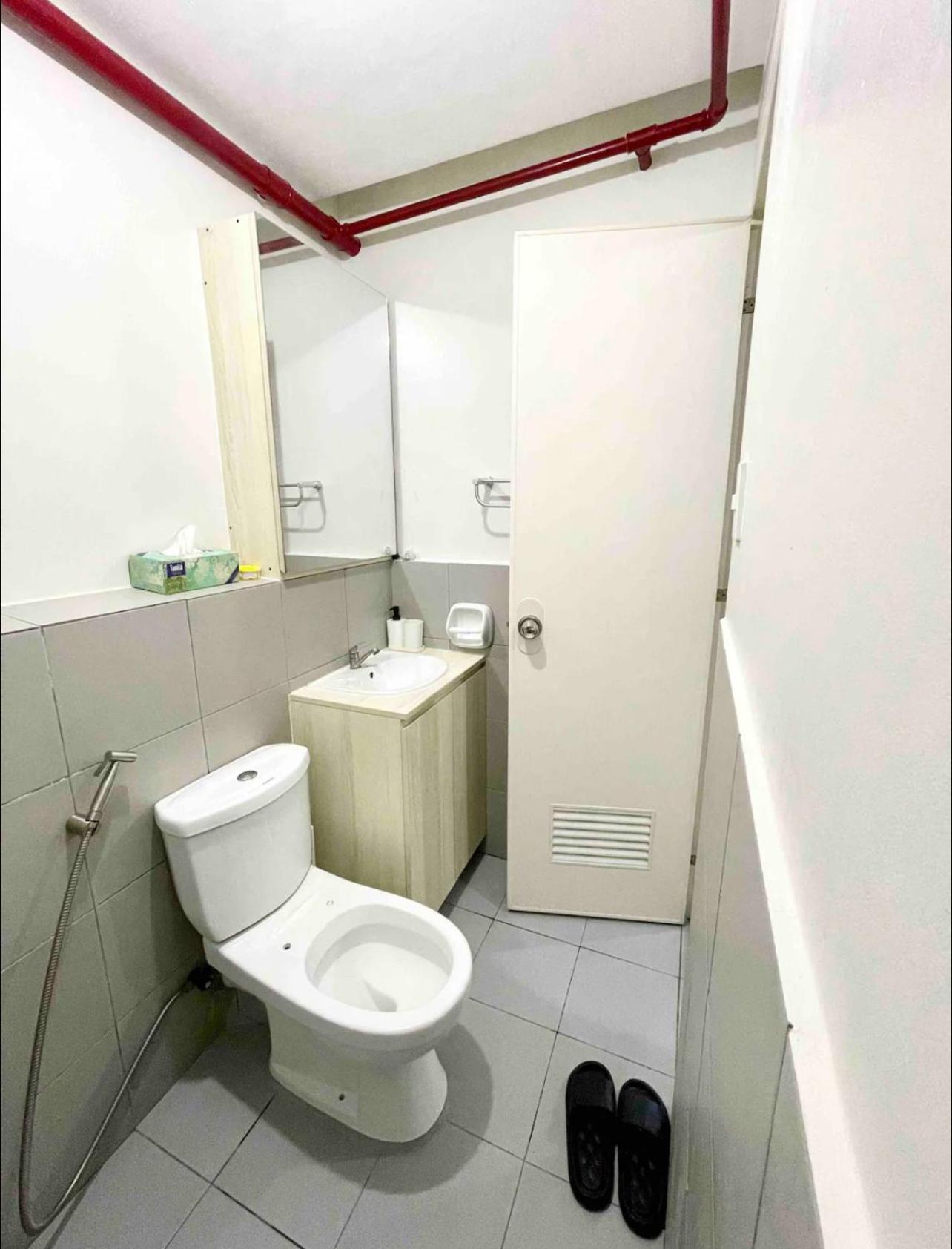 Unit In Banilad Cebu - 1 To 3 Pax Granted A 1 Bedroom Unit Of Your Choice And A Minimum Of 4 Guests For A 2 Bedroom Unit