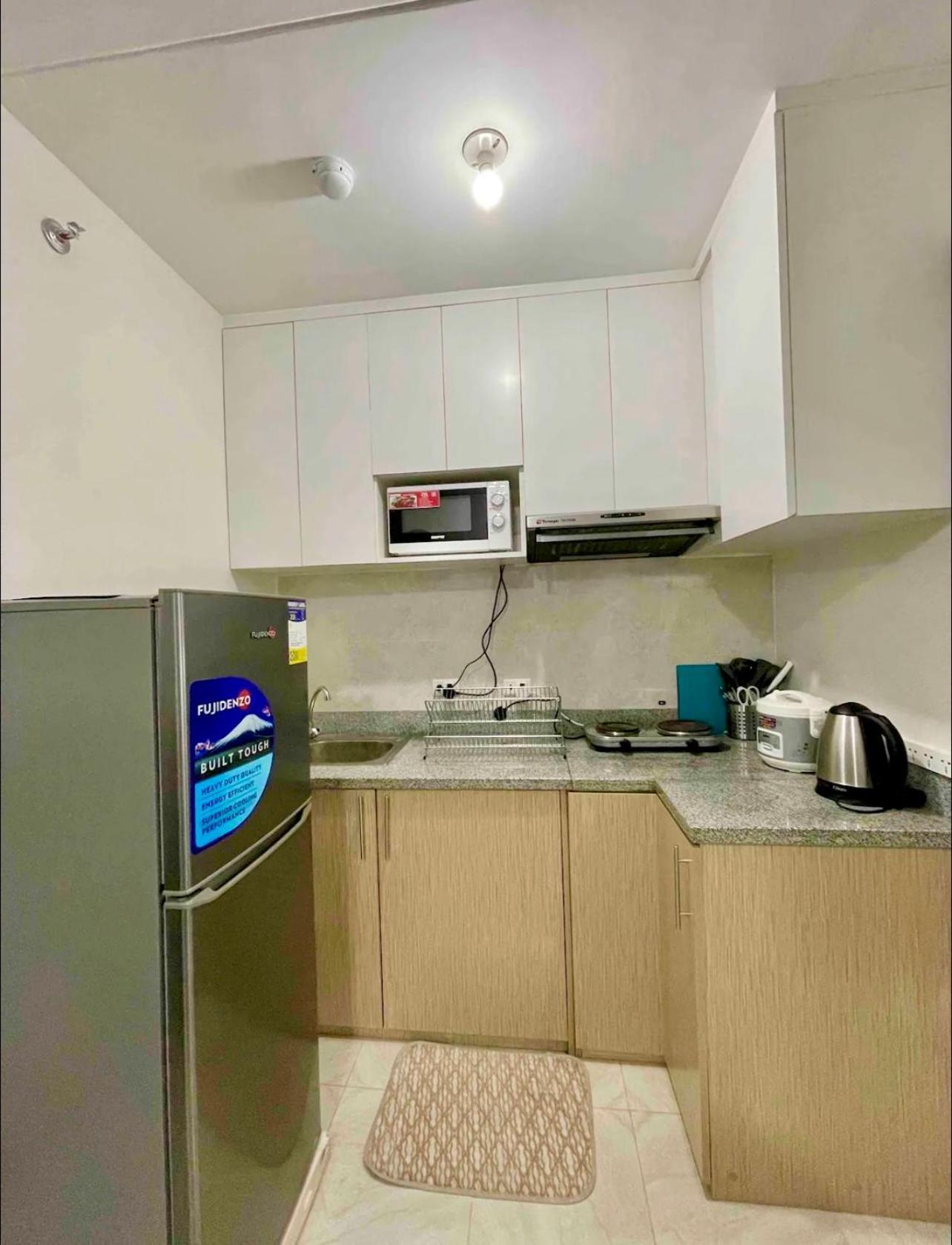Unit In Banilad Cebu - 1 To 3 Pax Granted A 1 Bedroom Unit Of Your Choice And A Minimum Of 4 Guests For A 2 Bedroom Unit Apartment