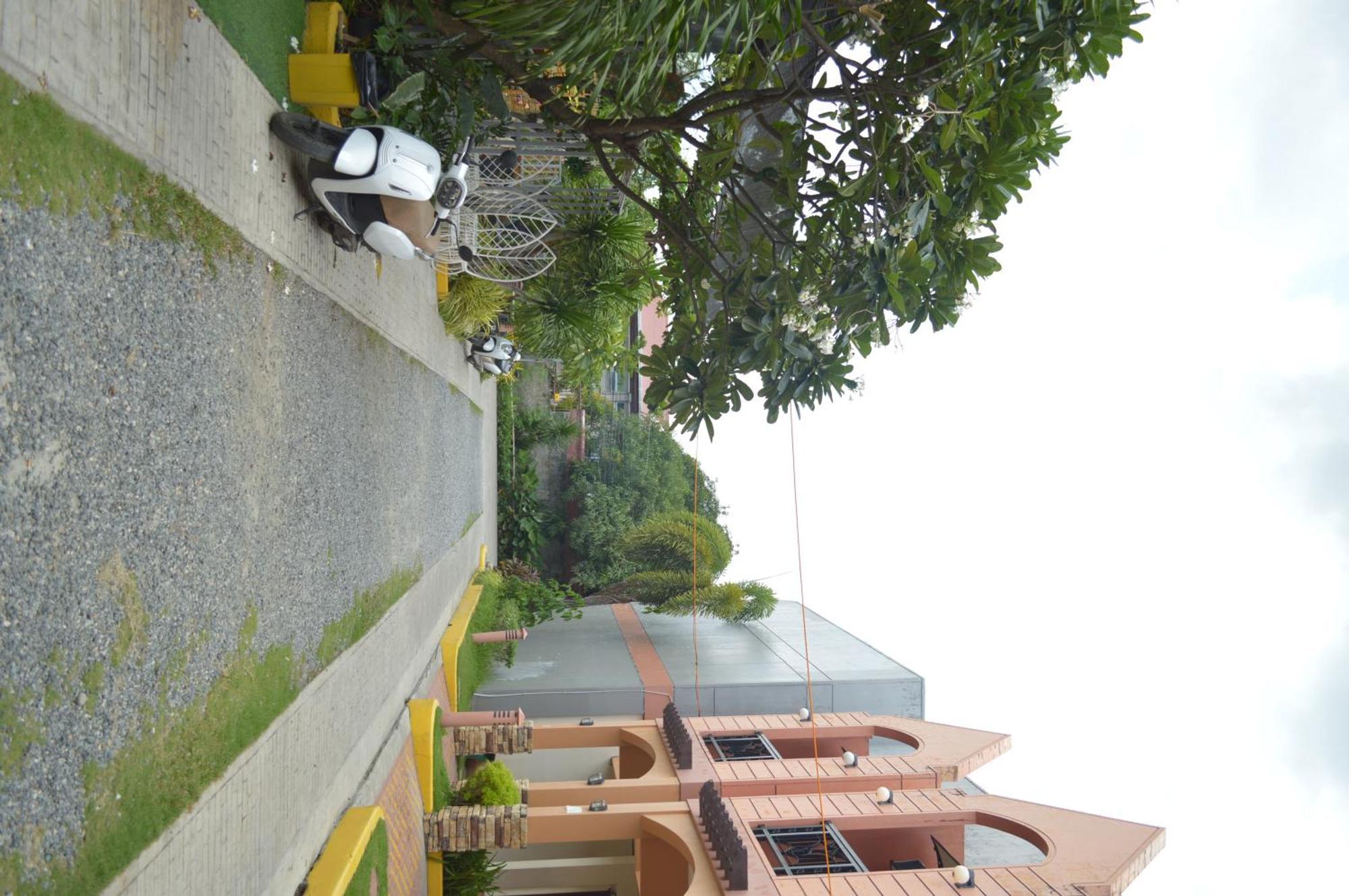 Manora * Talisay (Cebu)