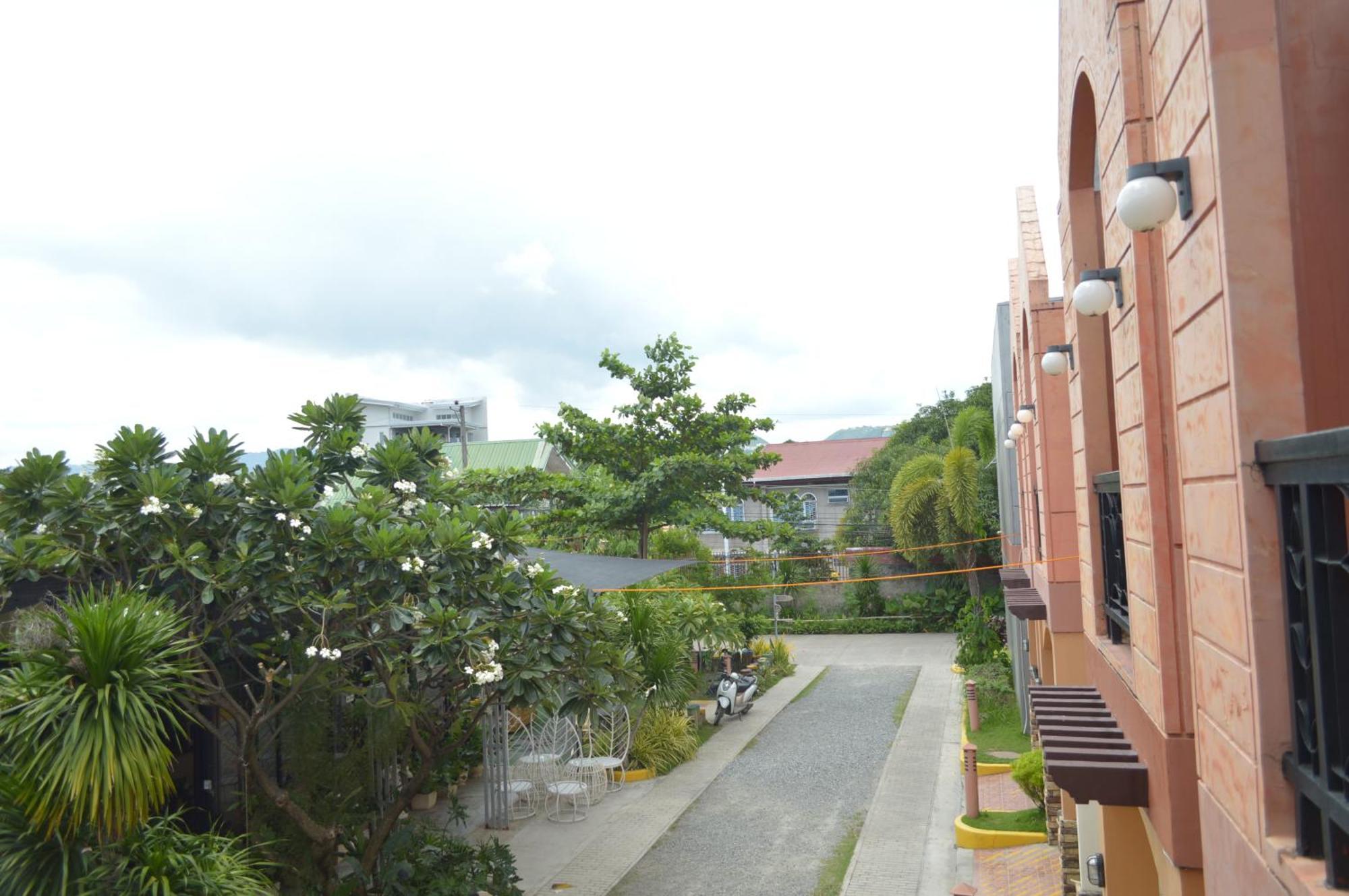 Manora bahay-panuluyan Talisay (Cebu)