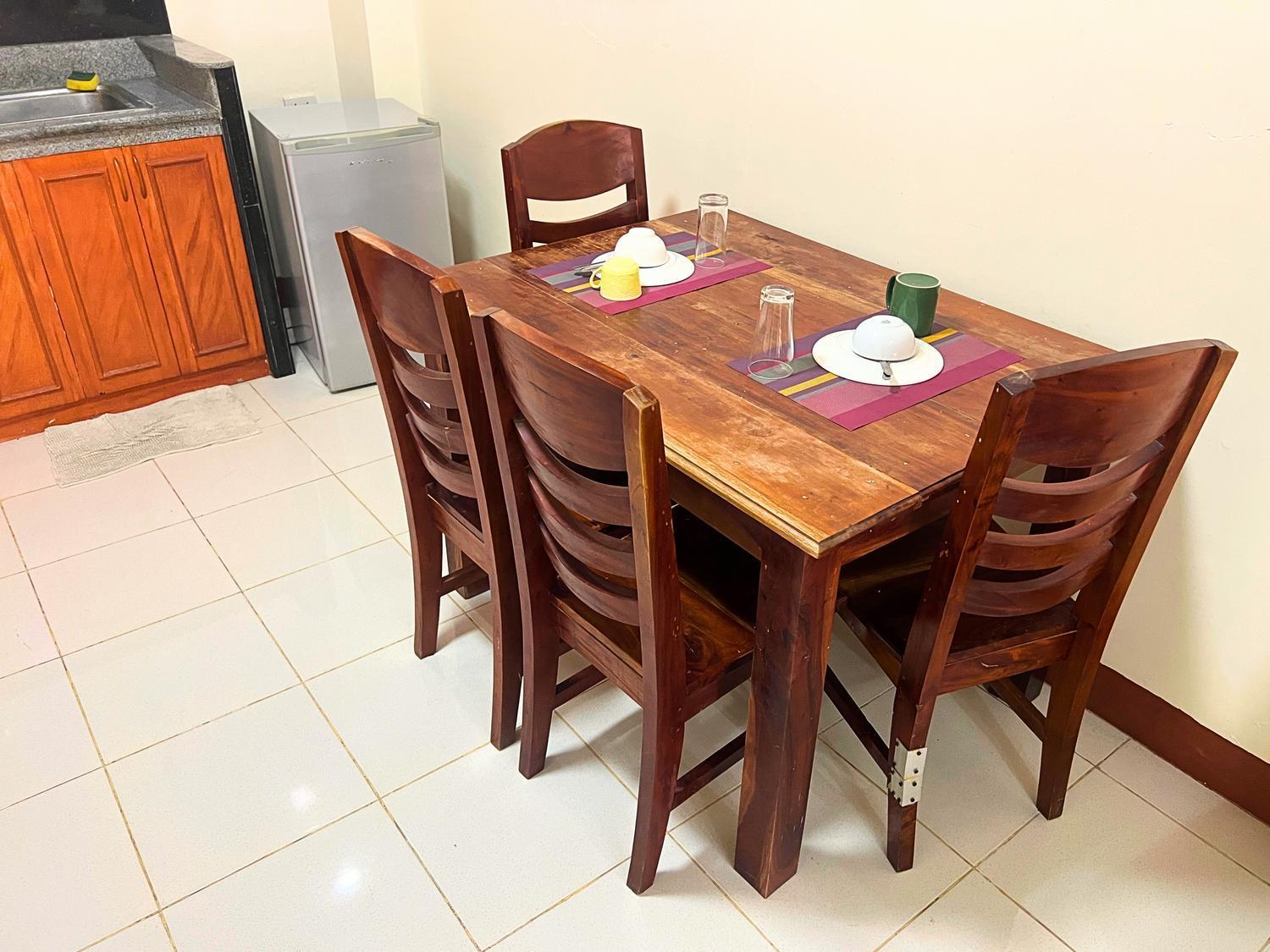 bahay-panuluyan Manora Talisay (Cebu)