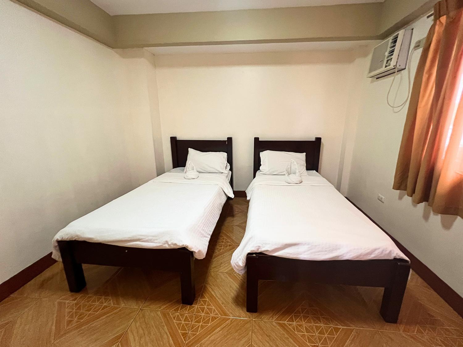 bahay-panuluyan Manora Talisay (Cebu)