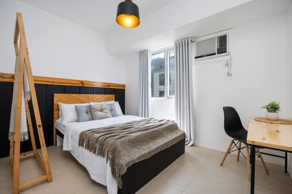 Furnished 2-bedroom In Avida Towers Riala, It Park With Fast Wifi, Netflix, Pool And * Cebu