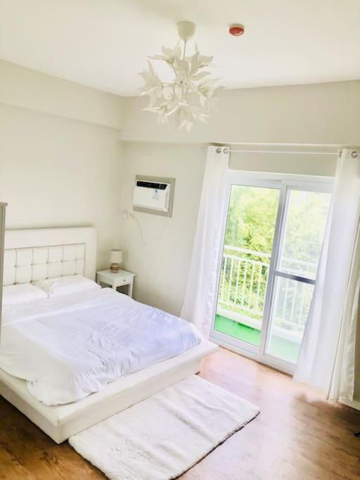 Cozy And Sunny Near To Mactan Cebu International Airport - Amani Grand & Residences *