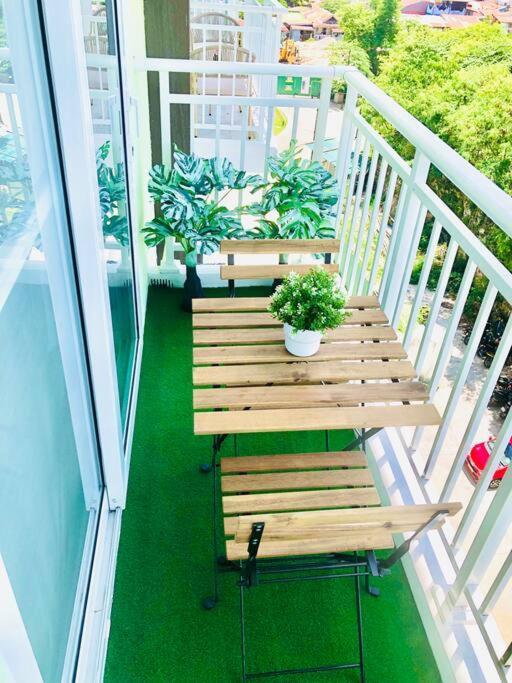 Cozy And Sunny Near To Mactan Cebu International Airport - Amani Grand & Residences