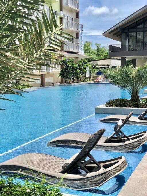 Cozy And Sunny Near To Mactan Cebu International Airport - Amani Grand & Residences * Lapu-Lapu City