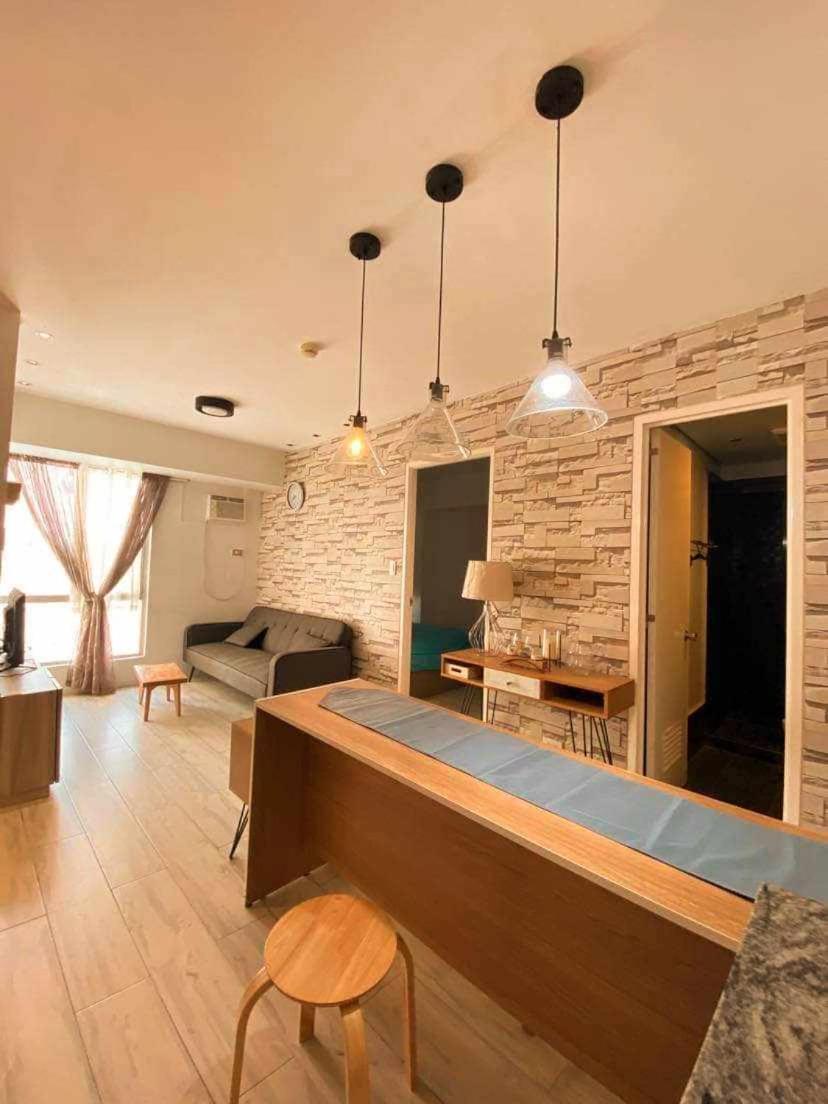 One Bedroom Avida Tower It Park Cebu *