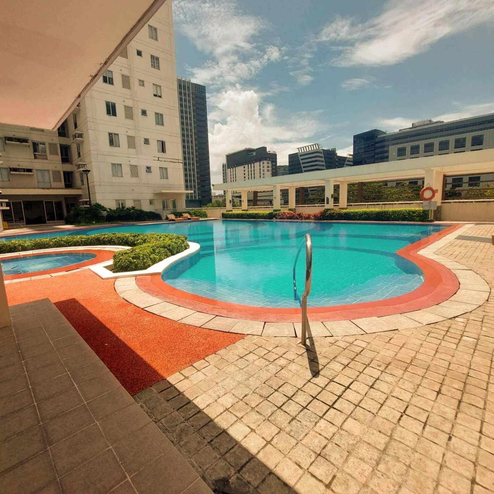 One Bedroom Avida Tower It Park Cebu *