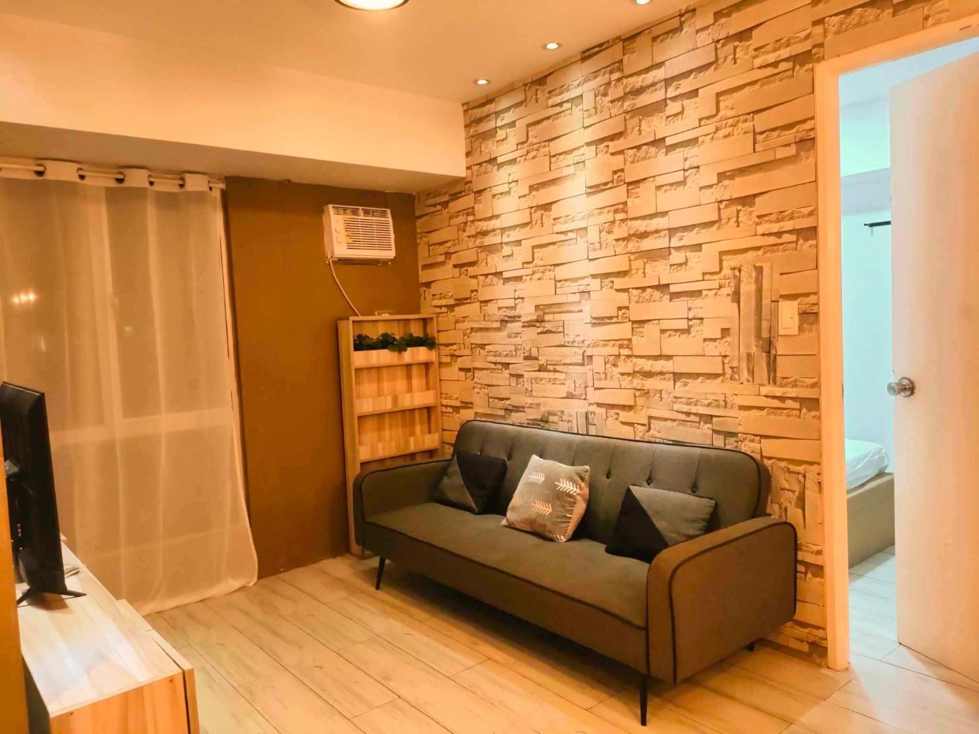 One Bedroom Avida Tower It Park Cebu Apartment