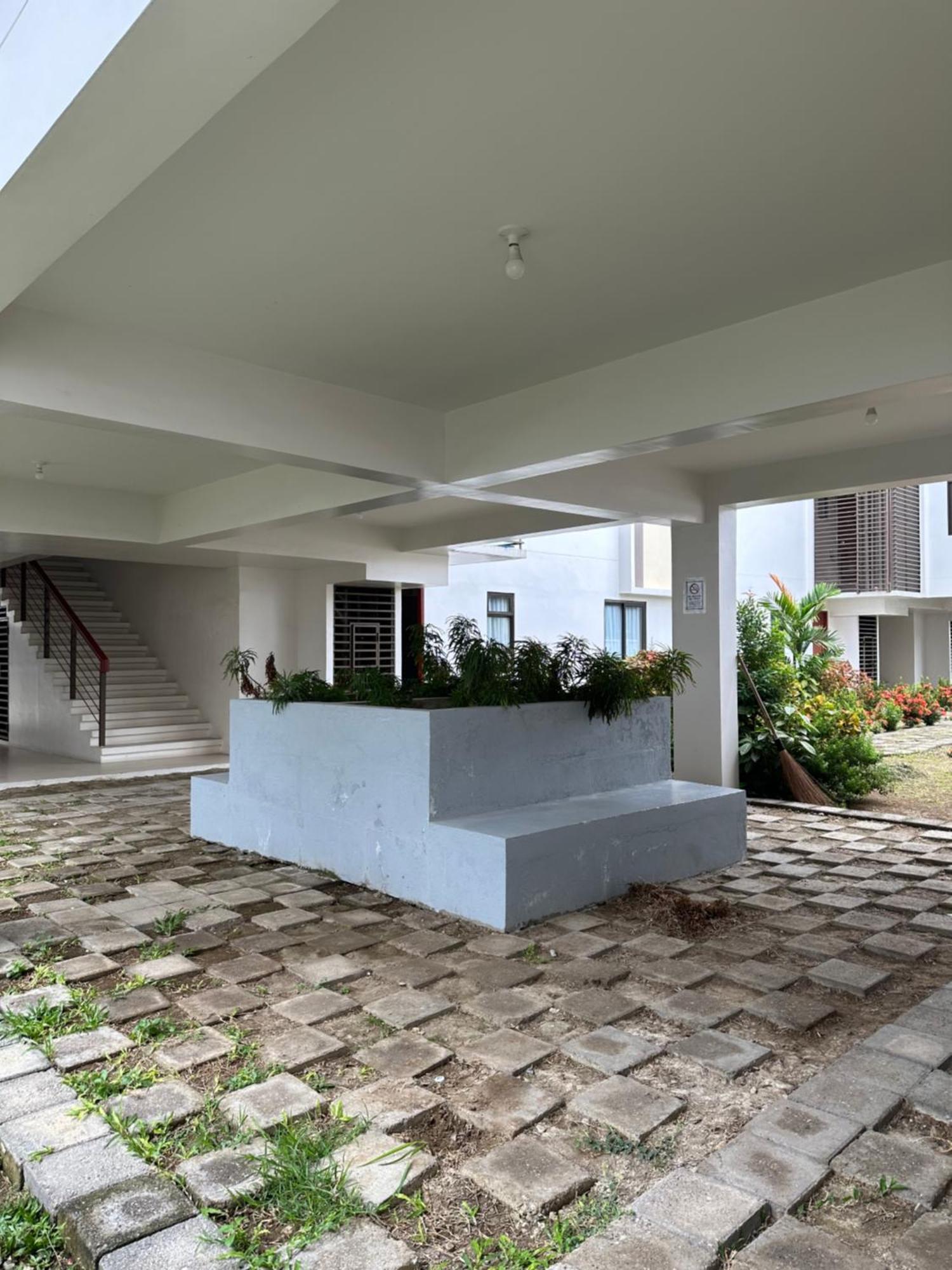 Almond Drive Cozy 1br Apartment