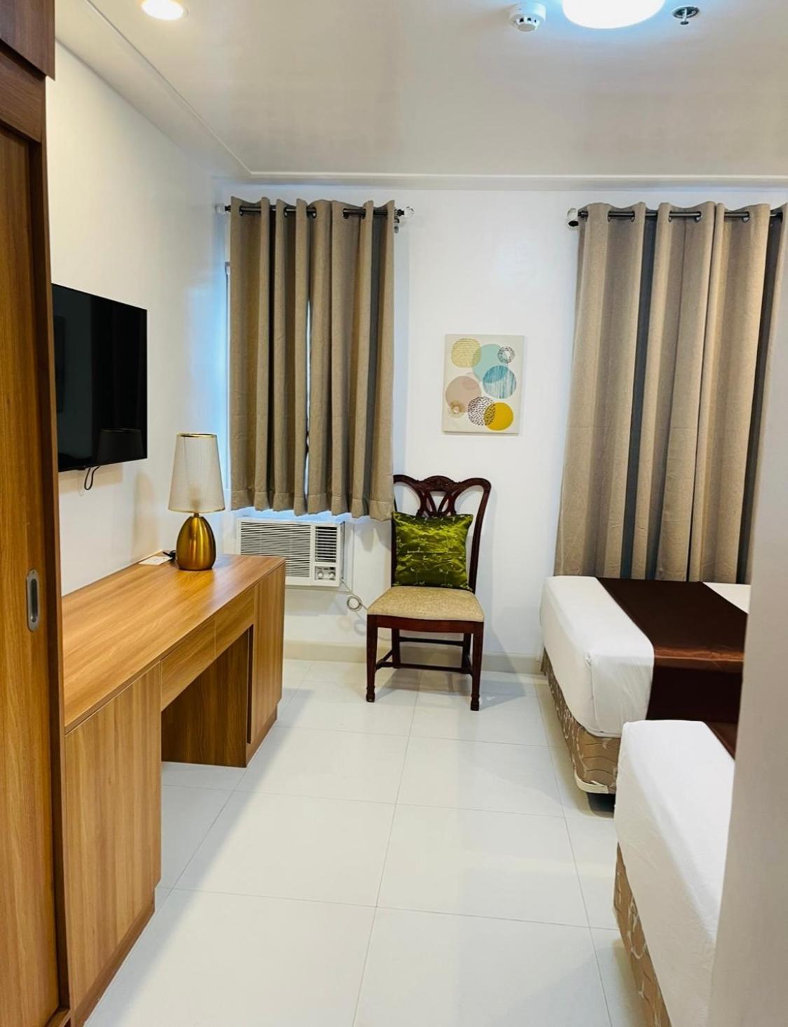 Grand Isabella Residences - Molave Aparthotel
