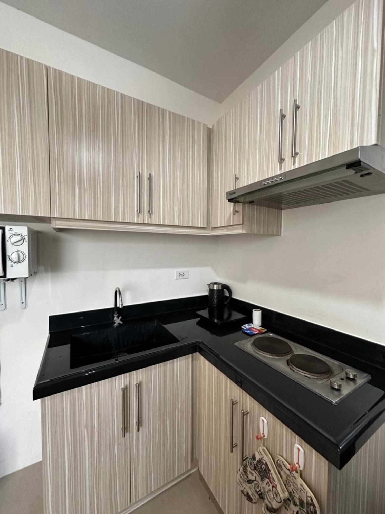 Almond Drive Cozy 1br Apartment