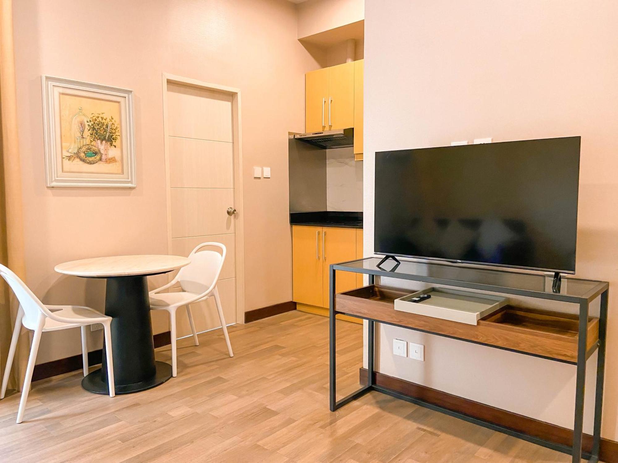 Hotel Staycity Serviced 3*
