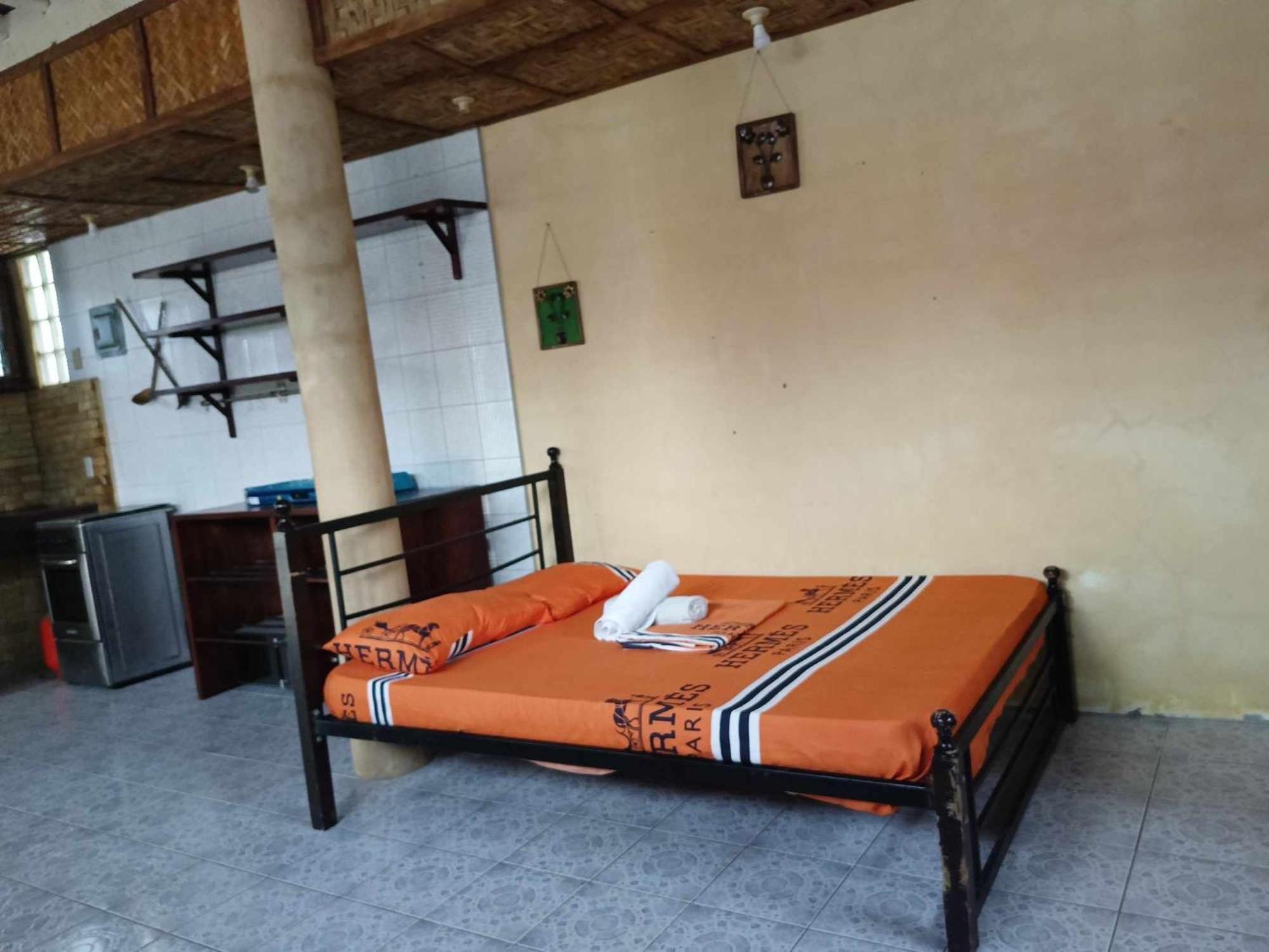 Pescador View - Beachfront & By The Ocean Hostels & Restaurant Moalboal Resort Moalboal