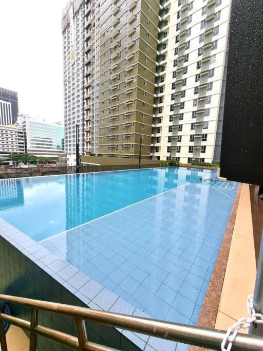 Daffodil-modern With Pool Access Cebu