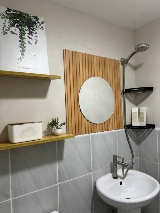 Apartment Rhielle Staycation Lapu-Lapu City