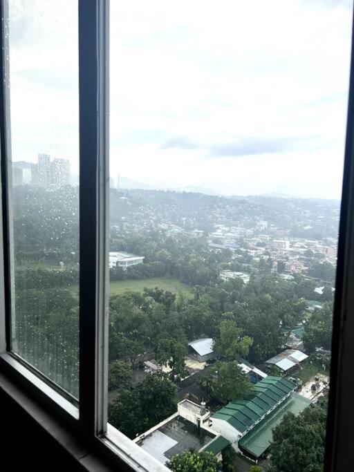 Apartment 2-br Unit In It Park