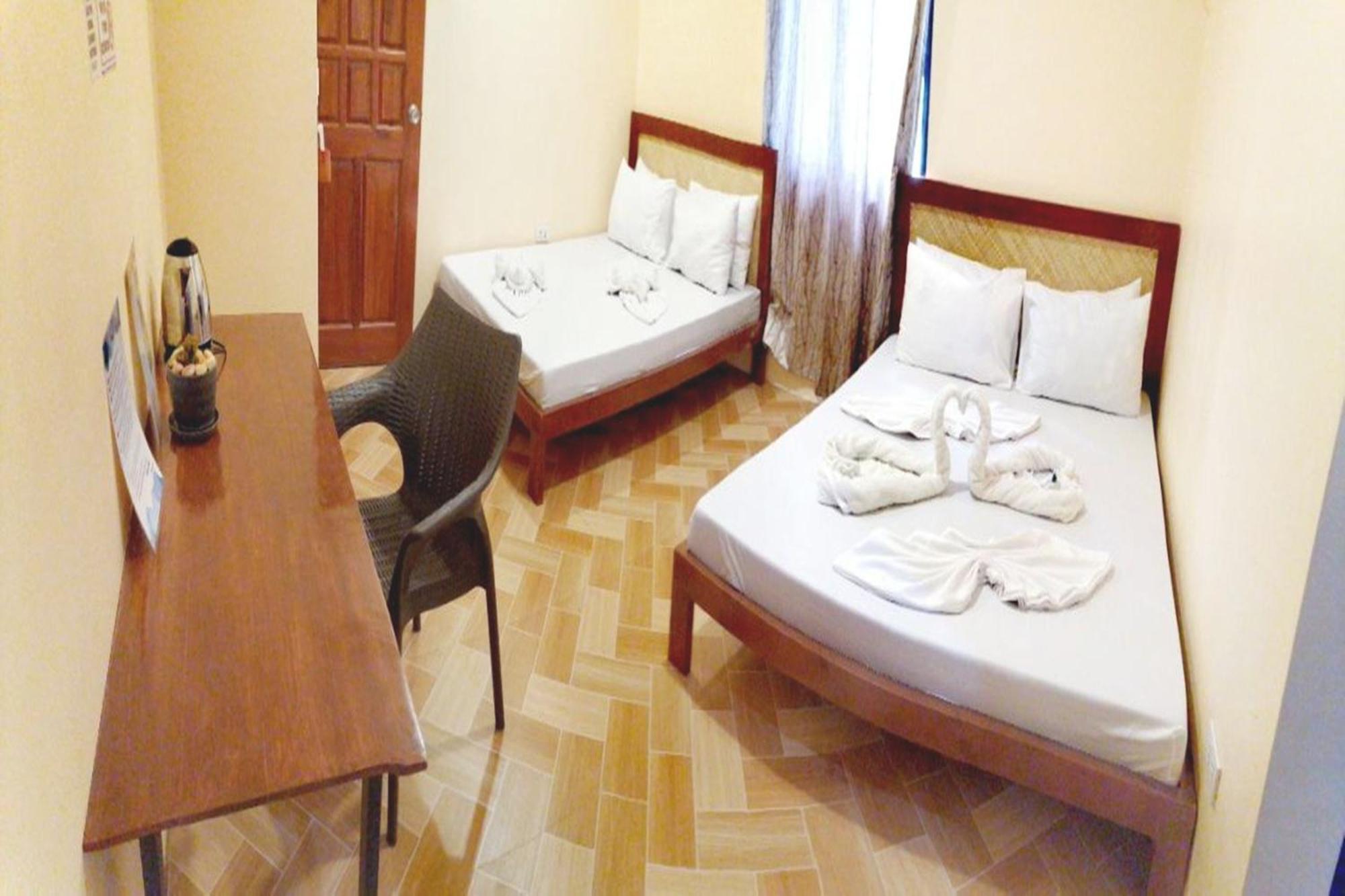 Albergue Avila's Moalboal Near *
