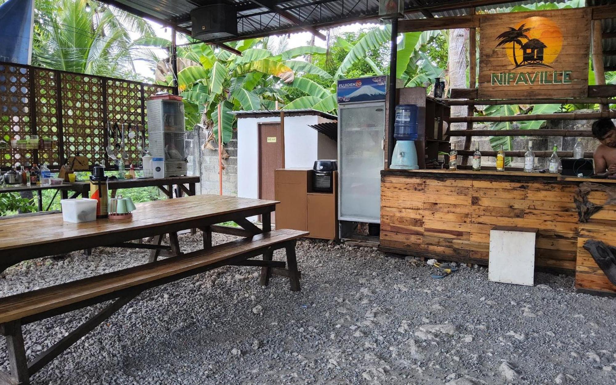 Hostel Nipaville Camphouse *