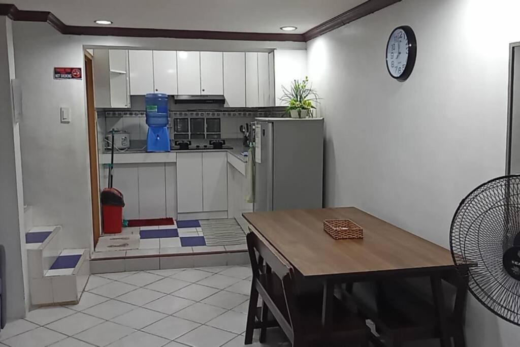 Apartamento Cheapentirehouse Mel Place In With Netflix For 5pax Or
