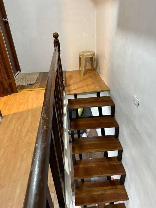 Cheapentirehouse Mel Place In With Netflix For 5pax Or Apartamento *