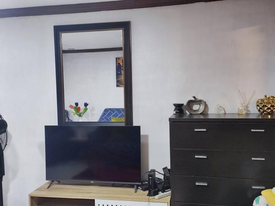 Cheapentirehouse Mel Place In With Netflix For 5pax Or Apartamento