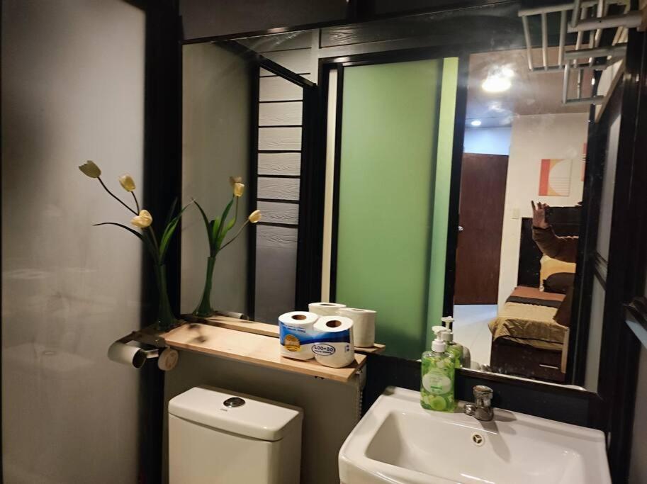Cheapentirehouse Mel Place In With Netflix For 5pax Or *
