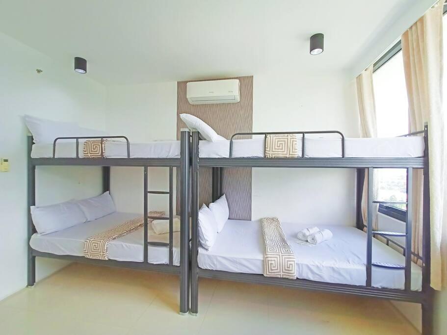 17d Walking Distance To Ayala And It Park With Wifi *