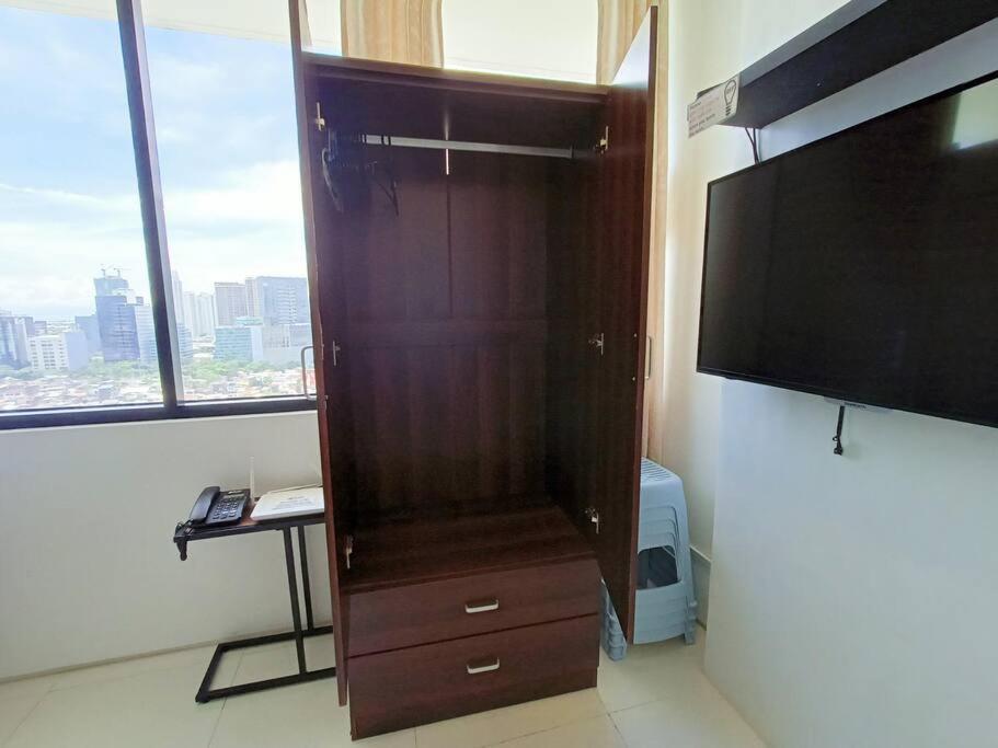 17d Walking Distance To Ayala And It Park With Wifi Apartment