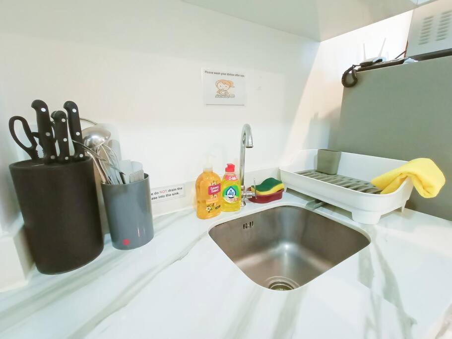 Apartment 15p Walking Distance To Ayala And It Park With Wifi Cebu