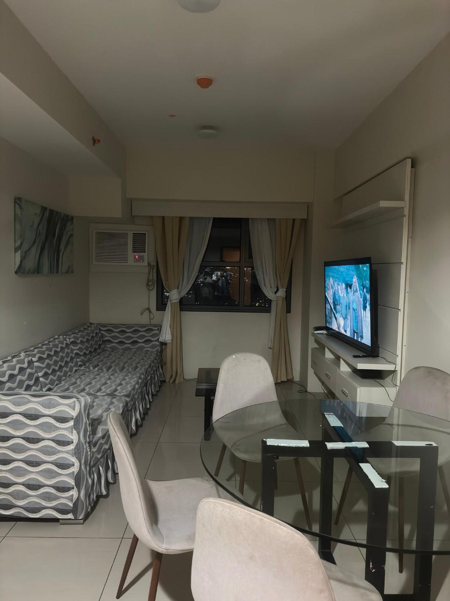 Jojies Crib Horizons101 2bedrooms Aparthotel Cebu