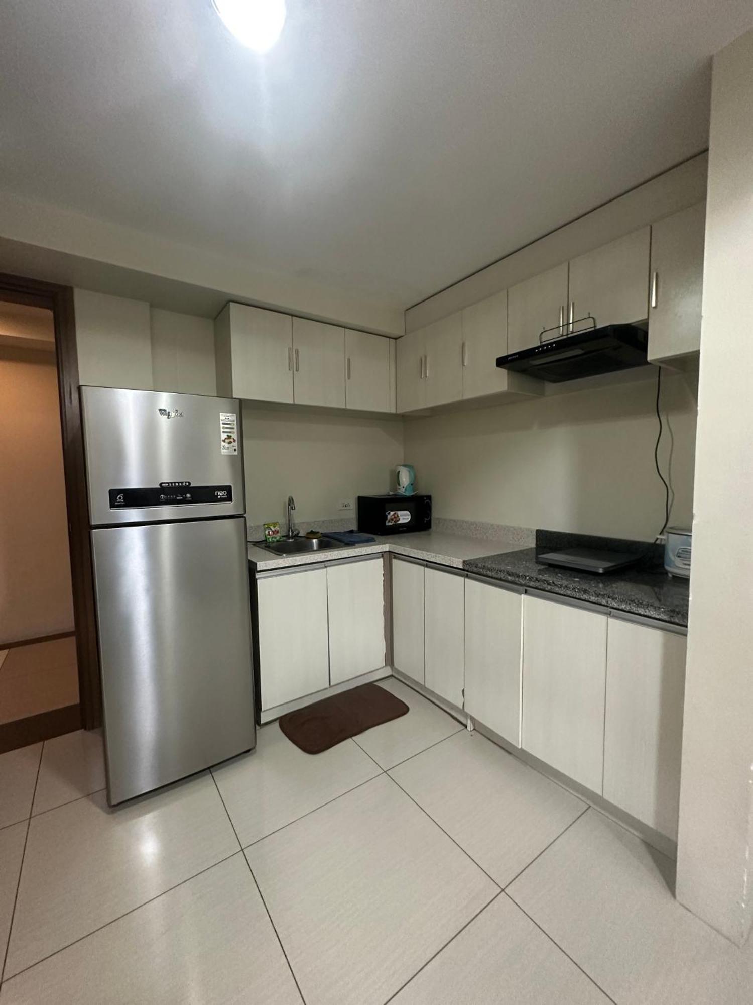 Jojies Crib Horizons101 2bedrooms Cebu
