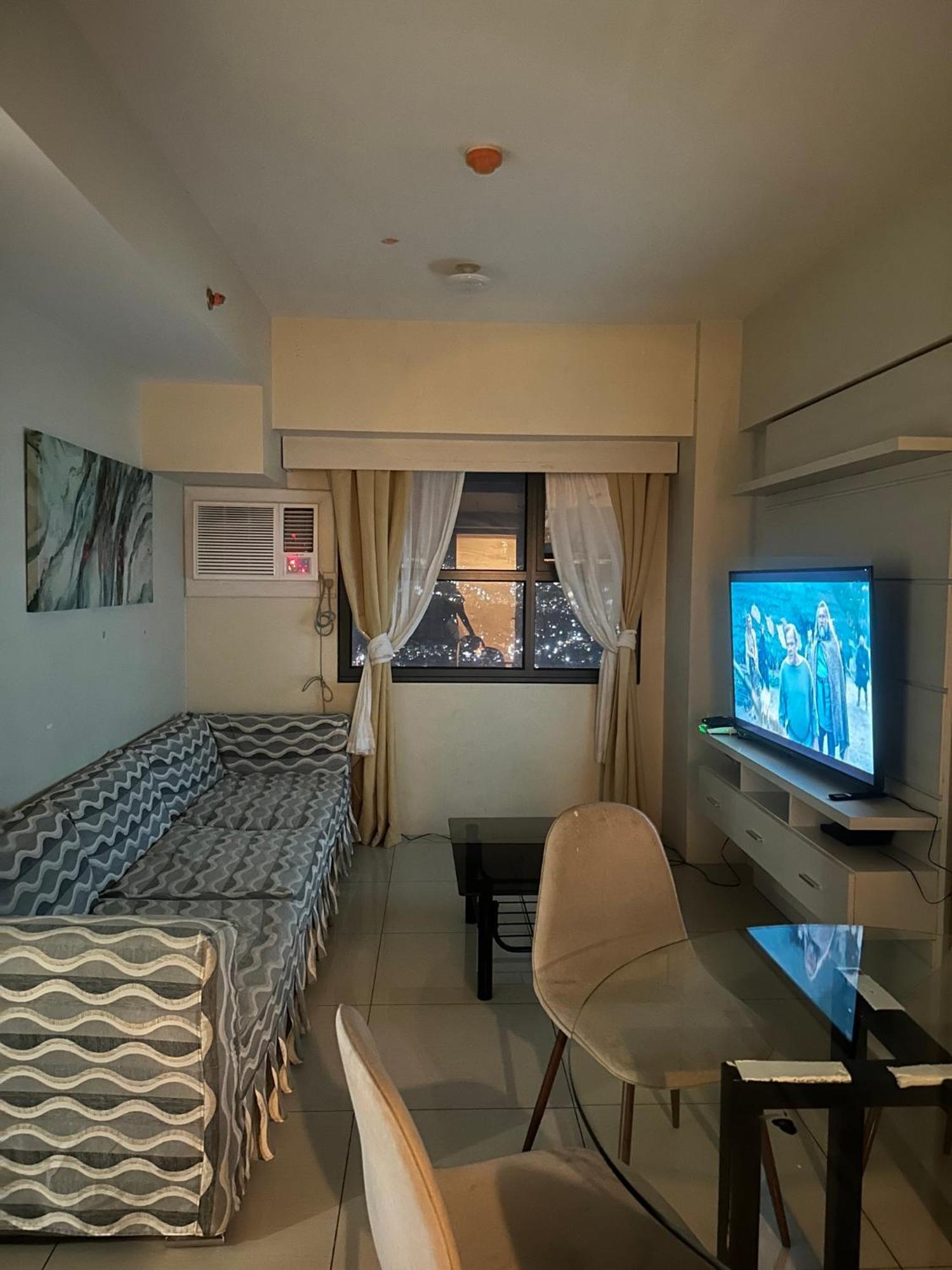 Jojies Crib Horizons101 2bedrooms Cebu