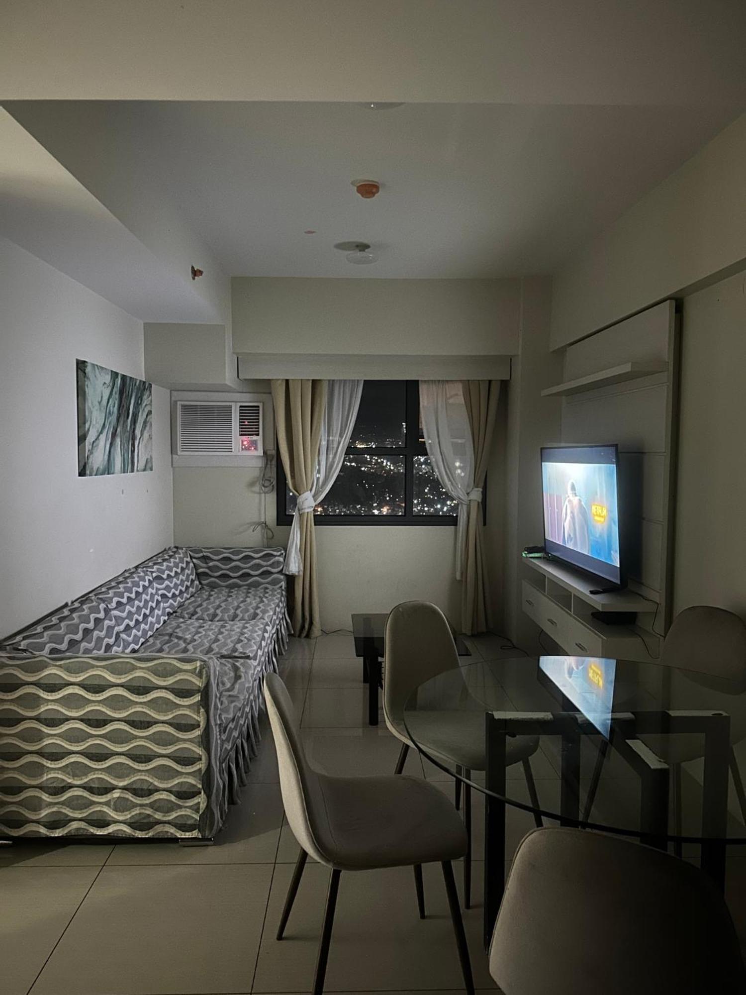 Jojies Crib Horizons101 2bedrooms Cebu