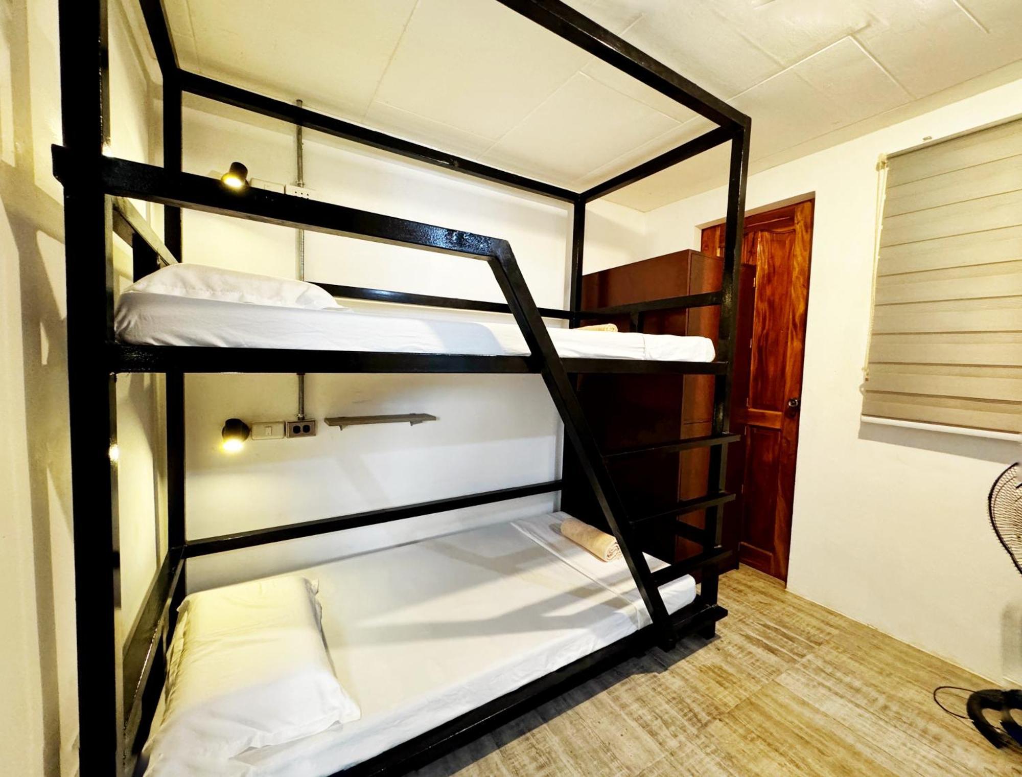 Hostel Ocean Breeze By Daily Sweet