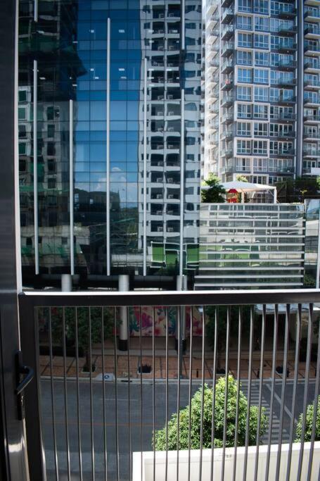 Cozy With Access Lapu-lapu Mactan Apartment Lapu-Lapu City