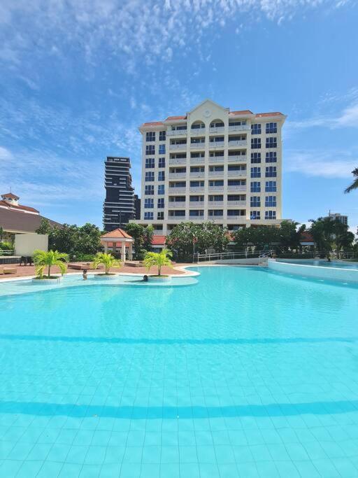 2br Mactan Condo, La Mirada Residences *