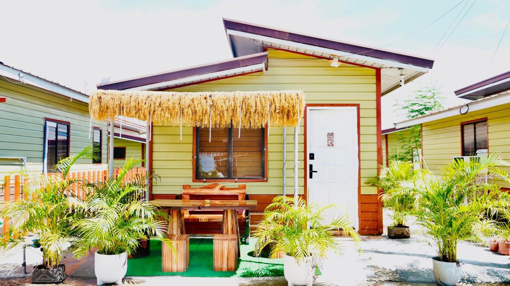 Guest house S&e-1 Tiny - Olango Island